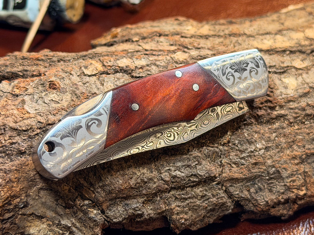 Craftmasters Scrimshaw Pocket Knife - Nantucket Island Map