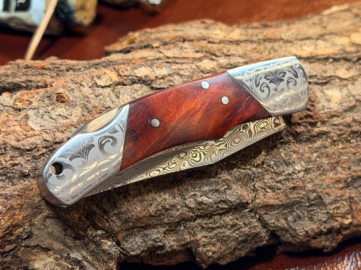 Craftmasters Scrimshaw Pocket Knife - Nantucket Island Map